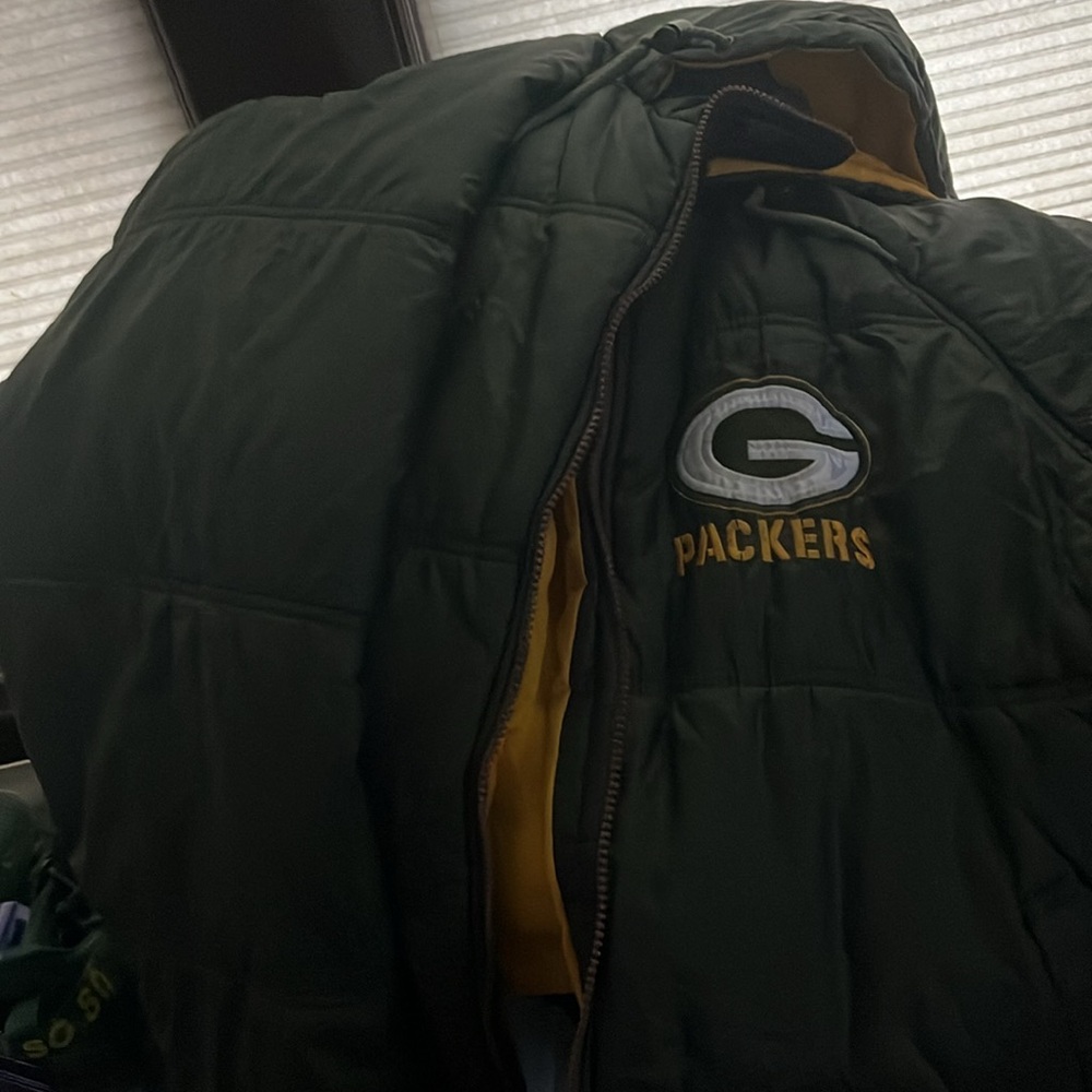 Large Green Bay packers nfl coat